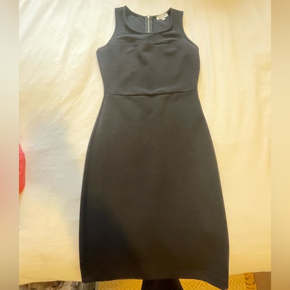 GUESS XS Black Fitted Dress with Cutout - Picture 1 of 2